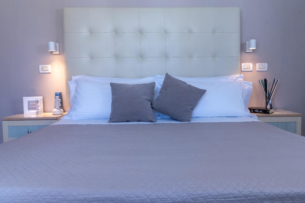 Hotel Alfonsina Riccione Bagian luar foto